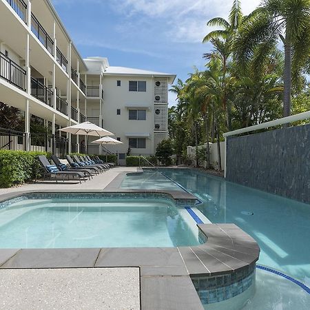 Mowbray By The Sea Aparthotel Port Douglas Buitenkant foto