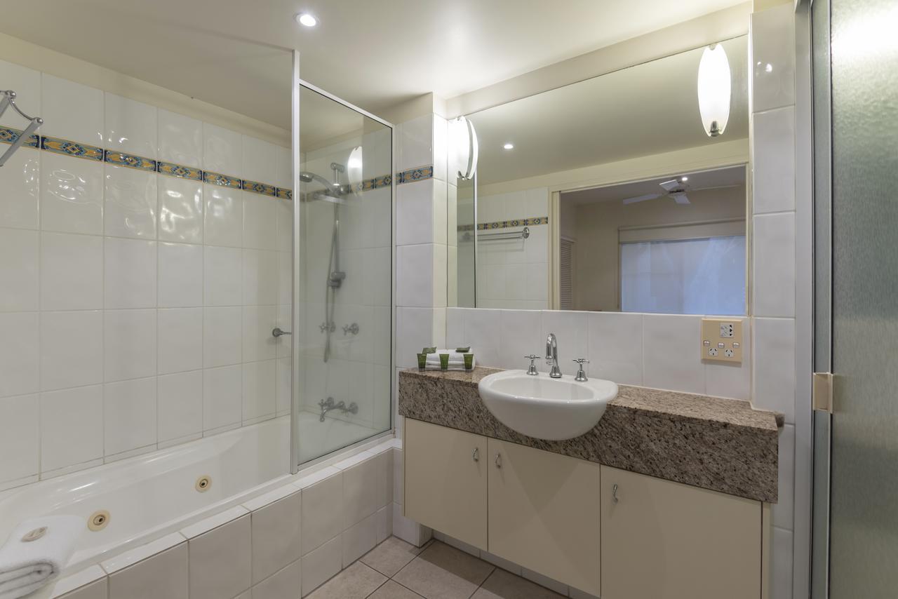 Mowbray By The Sea Aparthotel Port Douglas Buitenkant foto